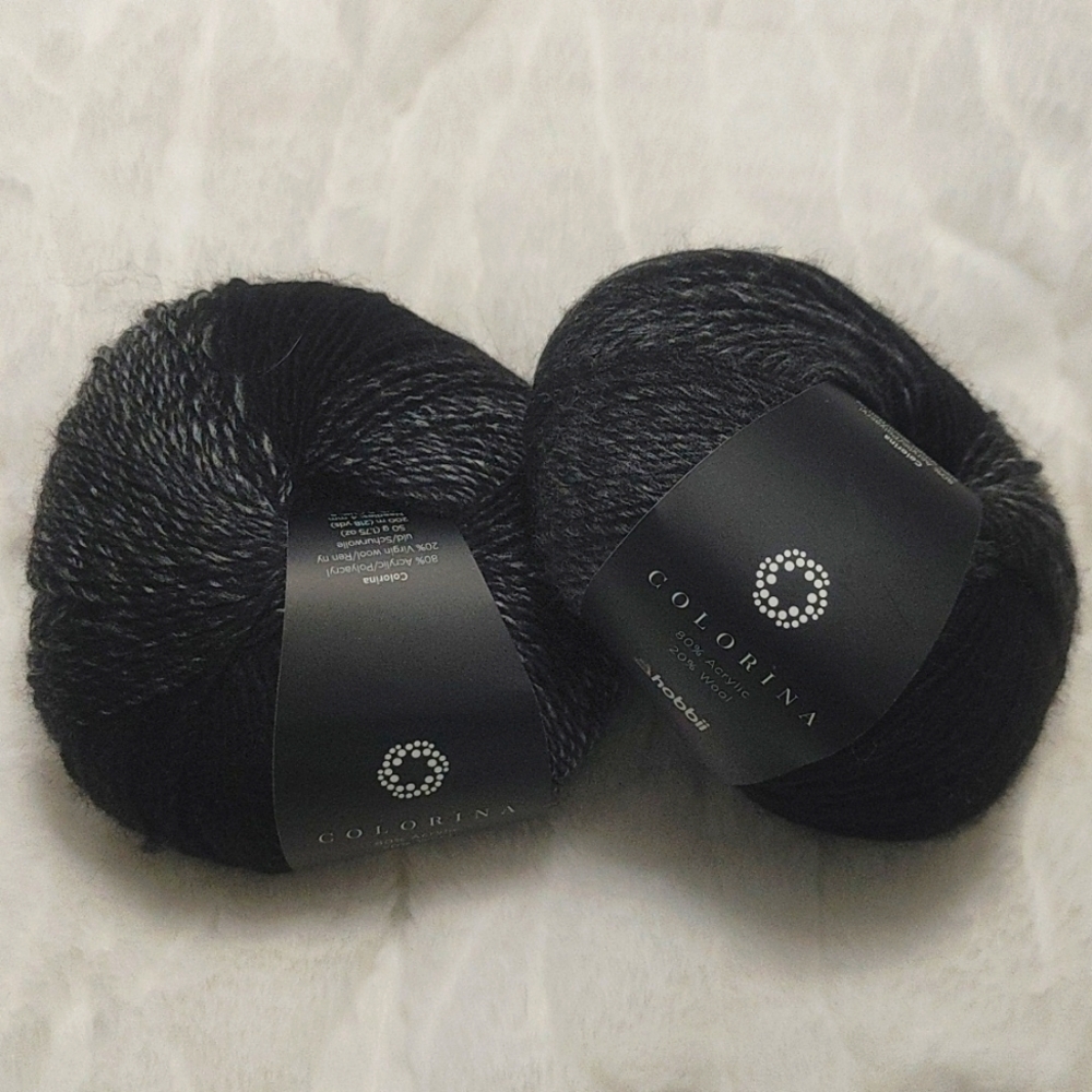 Hobbii Colorina Wool/Acrylic Yarn (2)